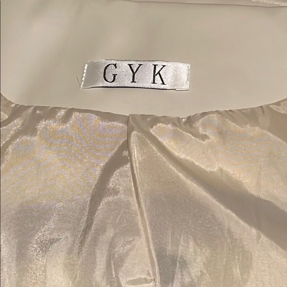 100% Polyester Jacket - Picture 3 of 5